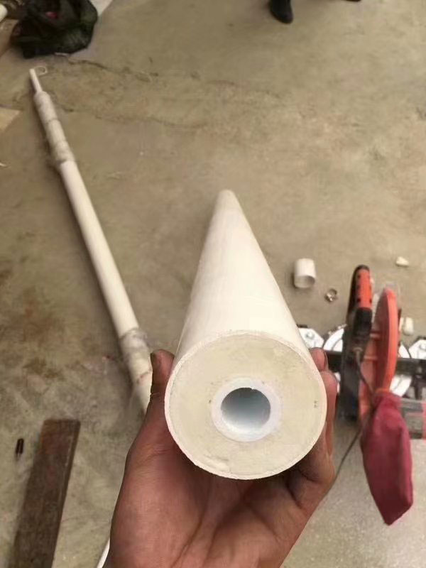 江蘇聚氨酯噴涂機應(yīng)用于熱水管保溫施工(圖2) Q2600(D)聚氨酯發(fā)泡機應(yīng)用于熱水管保溫發(fā)泡