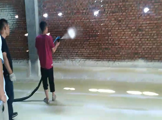 冷庫(kù)聚氨酯噴涂保溫(圖1) 冷庫(kù)聚氨酯噴涂保溫